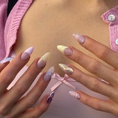 Like a mermaid 🧜🏼‍♀️ 

#nailinspo #nailsnailsnails #nailsaddict #nailsofinstagram #nailstyle #nailstagram #nailsonfleek #mani #summerinspo