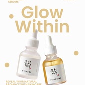 Τα serums που αξίζει να έχετε στη ρουτίνα σας✨

Glow Deep Rice & Alpha Arbutin serum (αριστερά): Με 68% νερό από πίτουρο ρυζιού και 2% αρβουτίνη, μειώνει τα σημάδια της γήρανσης και κάνει την επιδερμίδα πιο λαμπερή. Τα πολύτιμα συστατικά του, όπως το Hanbang (Παραδοσιακό Κορεατικό Φυτικό Φάρμακο), περιορίζουν τις ρυτίδες και τις κηλίδες κι ενυδατώνουν σε βάθος. Με καθημερινή χρήση, το δέρμα συσφίγγεται και είναι ομοιόμορφο και απαλό.

Glow serum with Propolis & Niacinamide (δεξιά): Αυτός ο ορός είναι φτιαγμένος για όσες από εσάς έχουν μεγάλους πόρους και φλεγμονές στο δέρμα. Με ένα μείγμα από 60% εκχύλισμα πρόπολης και 2% νιασιναμίδη, το συγκεκριμένο serum μειώνει την παραγωγή σμήγματος, ενώ διασφαλίζει ότι η επιδερμίδα σας θα παραμείνει ενυδατωμένη.